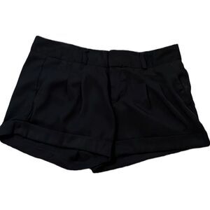 OLD Navy Black Shorts With Pockets And Cuffed Bottoms Size 12. Pleated Front.